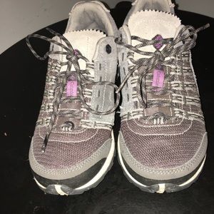 Columbia Style Hiking Shoes Size 6